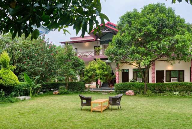 Karan’s Corbett Motel